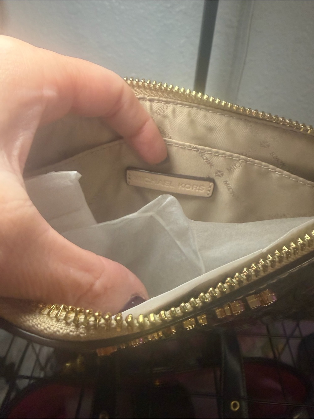 Michael Kors Jet Set Large Wristlet Pale Gold Mirror Metallic Logo Clutch - Picture 7 of 8
